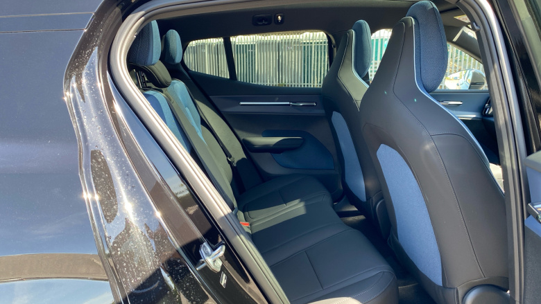 Volvo EX30 200kW SM Extended Range Ultra 69kWh 5dr Auto Electric Estate